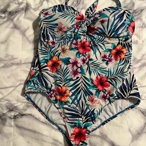 One piece bathing suit